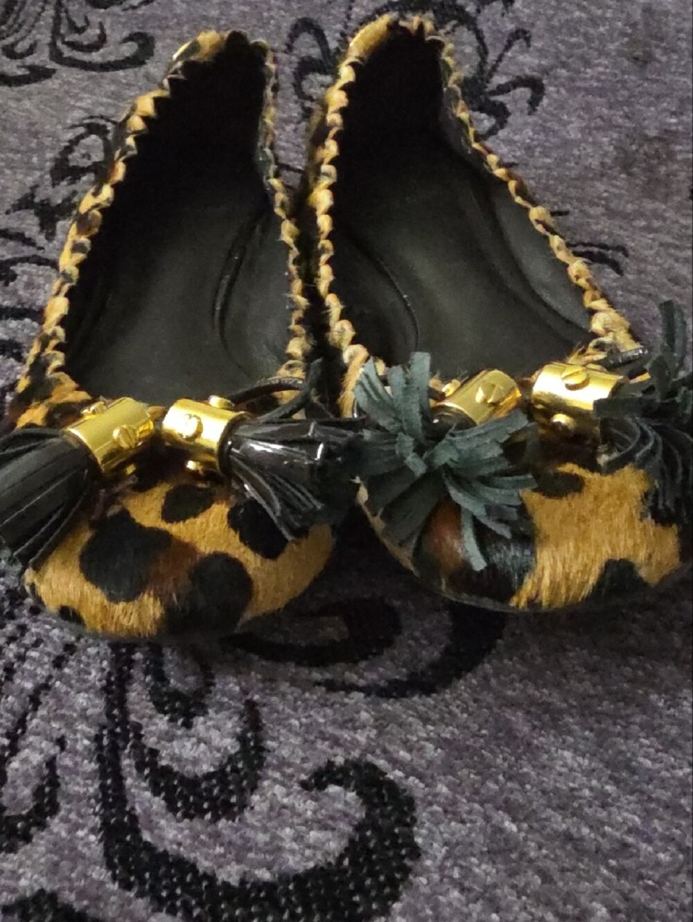 Tory Burch Tassel Ballet Flats in Brown and Black Sz 6 Says 6.5 Runs Small - Picture 2 of 16